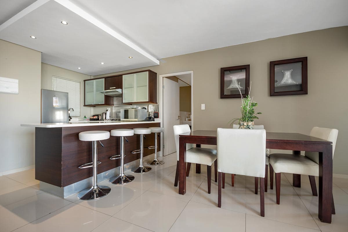 Two Bedroom Luxury Suite – photo 8