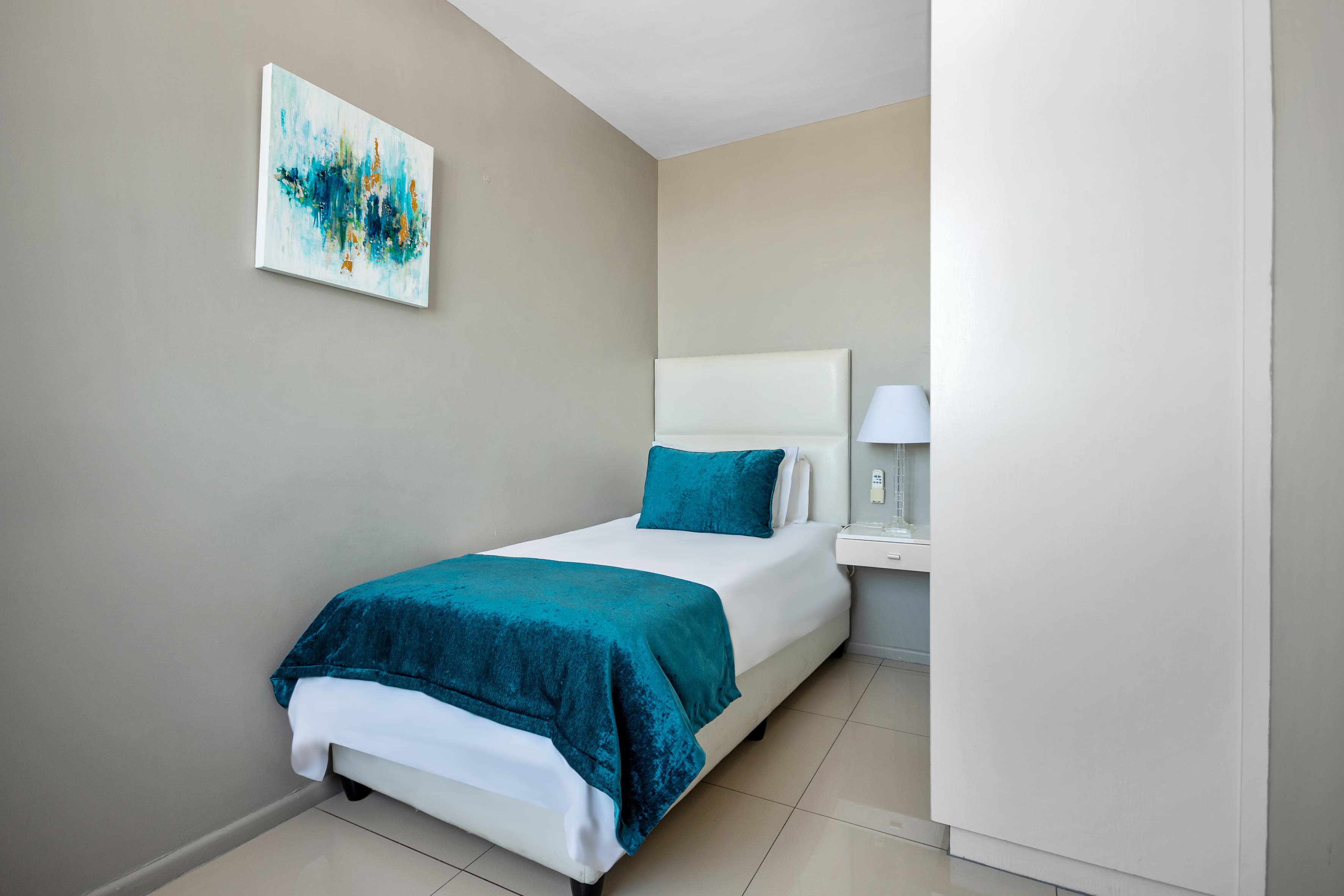Three Bedroom Suite – photo 11