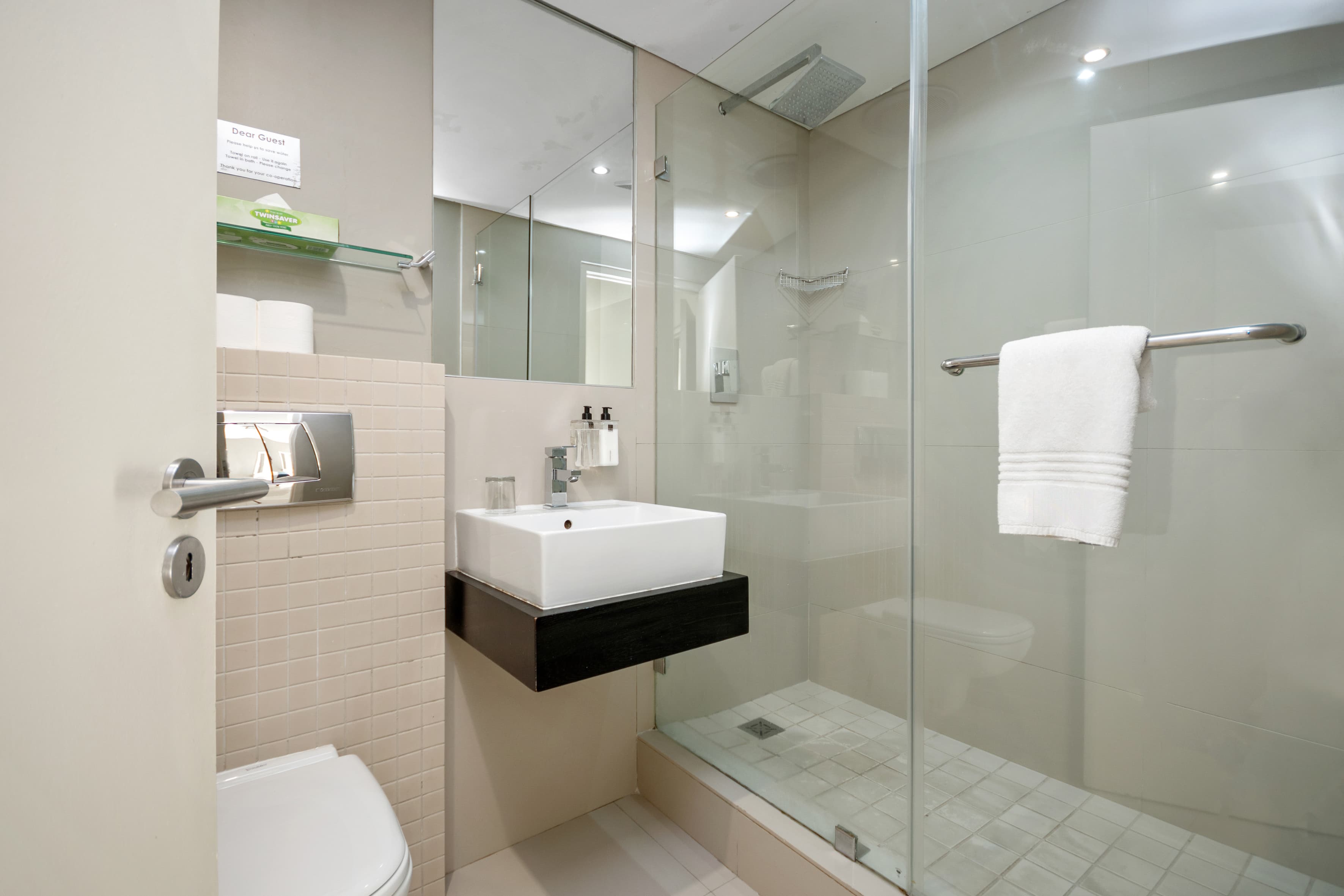 Three Bedroom Suite – photo 14