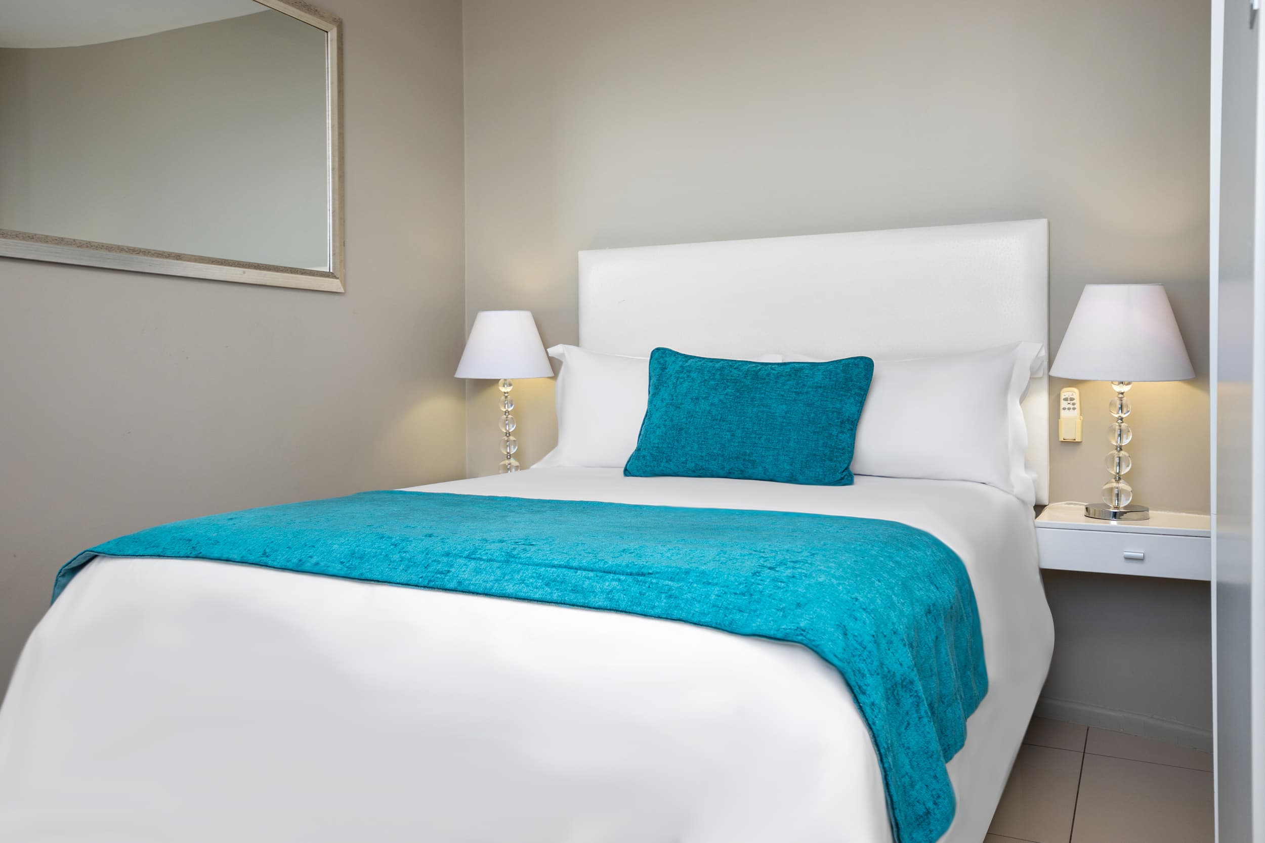 Three Bedroom Luxury Suite – photo 8