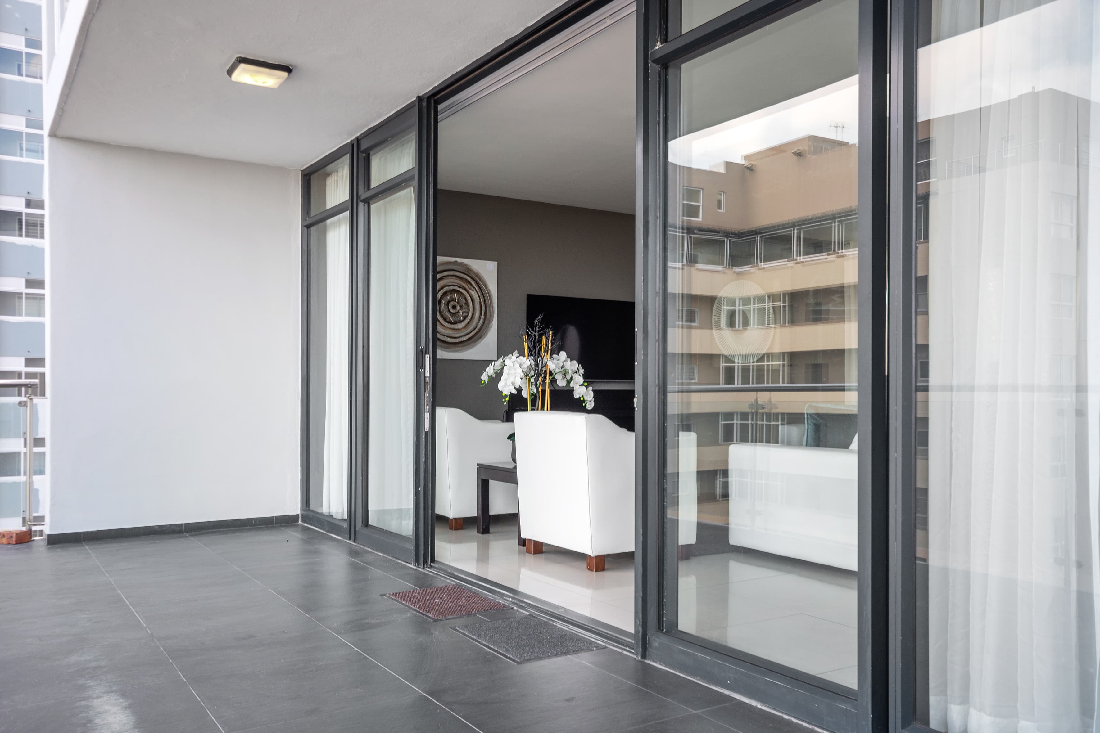Three Bedroom Premium Suites – photo 17