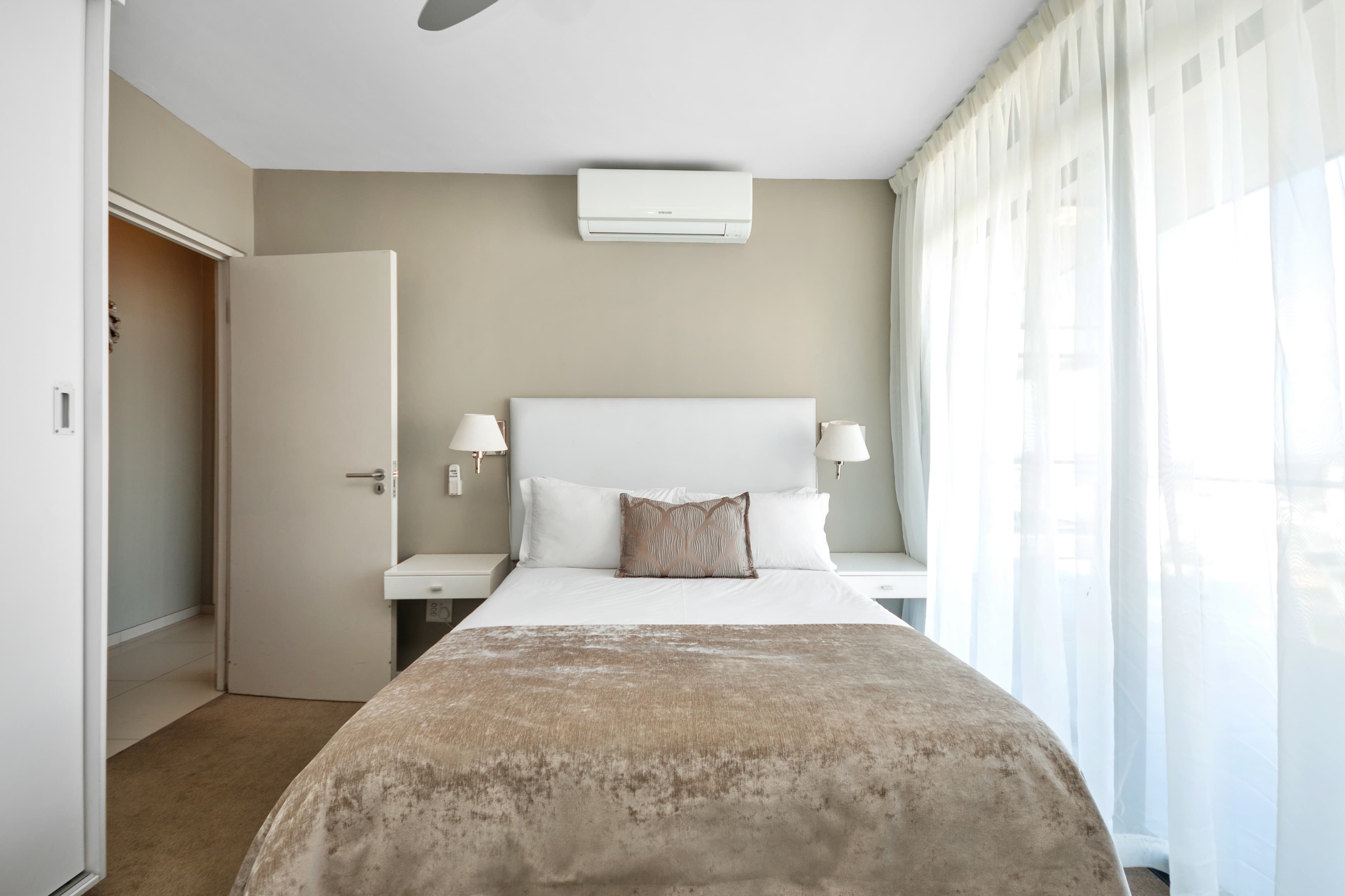 Three Bedroom Premium Suites – photo 11